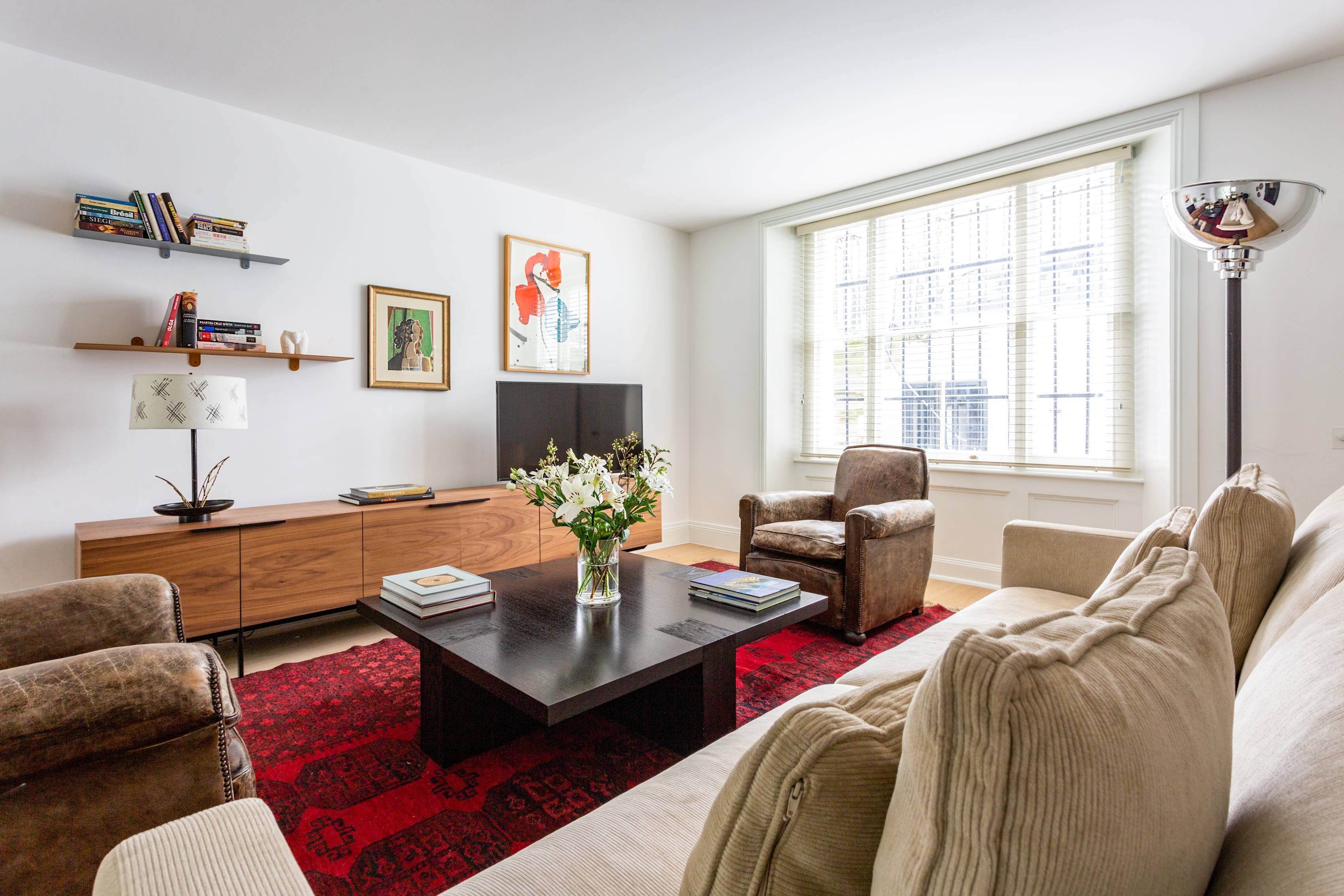 Apartment (2 Bedrooms) | Living area