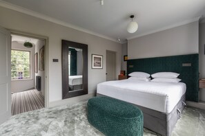 Apartment (3 Bedrooms) | 3 bedrooms, iron/ironing board, bed sheets