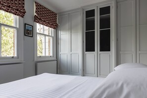 Apartment (3 Bedrooms) | 3 Schlafzimmer, Bügeleisen/Bügelbrett, Bettwäsche