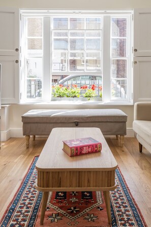 Interior - Linhope Street by Onefinestay (London)
