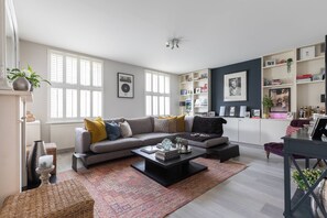 Apartamento (2 Bedrooms) | Zona de estar