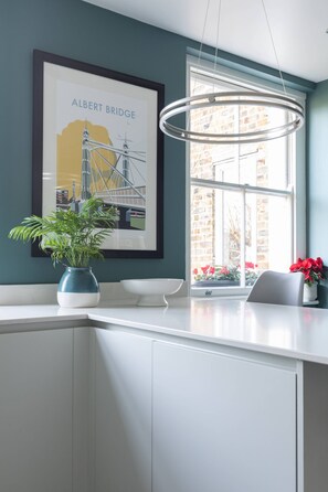 Apartamento (2 Bedrooms) | Cozinha privada | Micro-ondas, lava-louças, chaleira elétrica