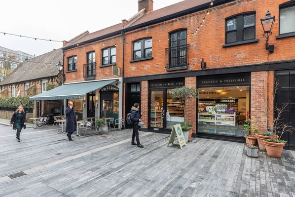 Exterior - Sloane Avenue IV by Onefinestay (London)