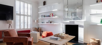 St Stephen's Gardens VII by Onefinestay
