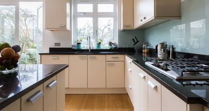 Hardinge Road by Onefinestay