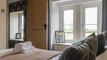 4 Schlafzimmer, Bügeleisen/Bügelbrett, kostenloses WLAN, Bettwäsche