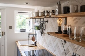 Refrigerador, horno, placa de cocina, lavavajillas