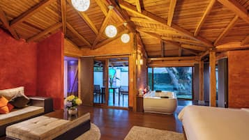 Studio Suite, Hot Tub, Garden View | View from room