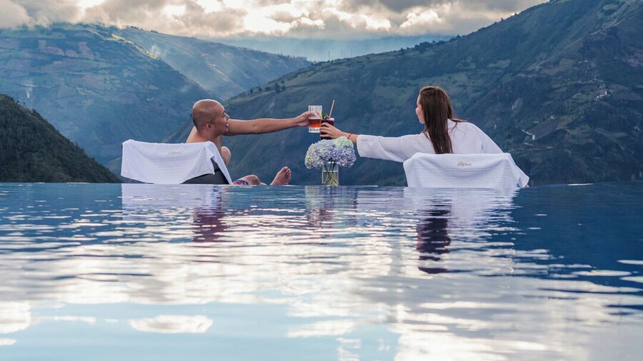 Luna Volcán, Adventure SPA - formerly Luna Runtún