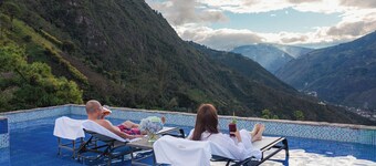 Luna Volcán, Adventure SPA - formerly Luna Runtún