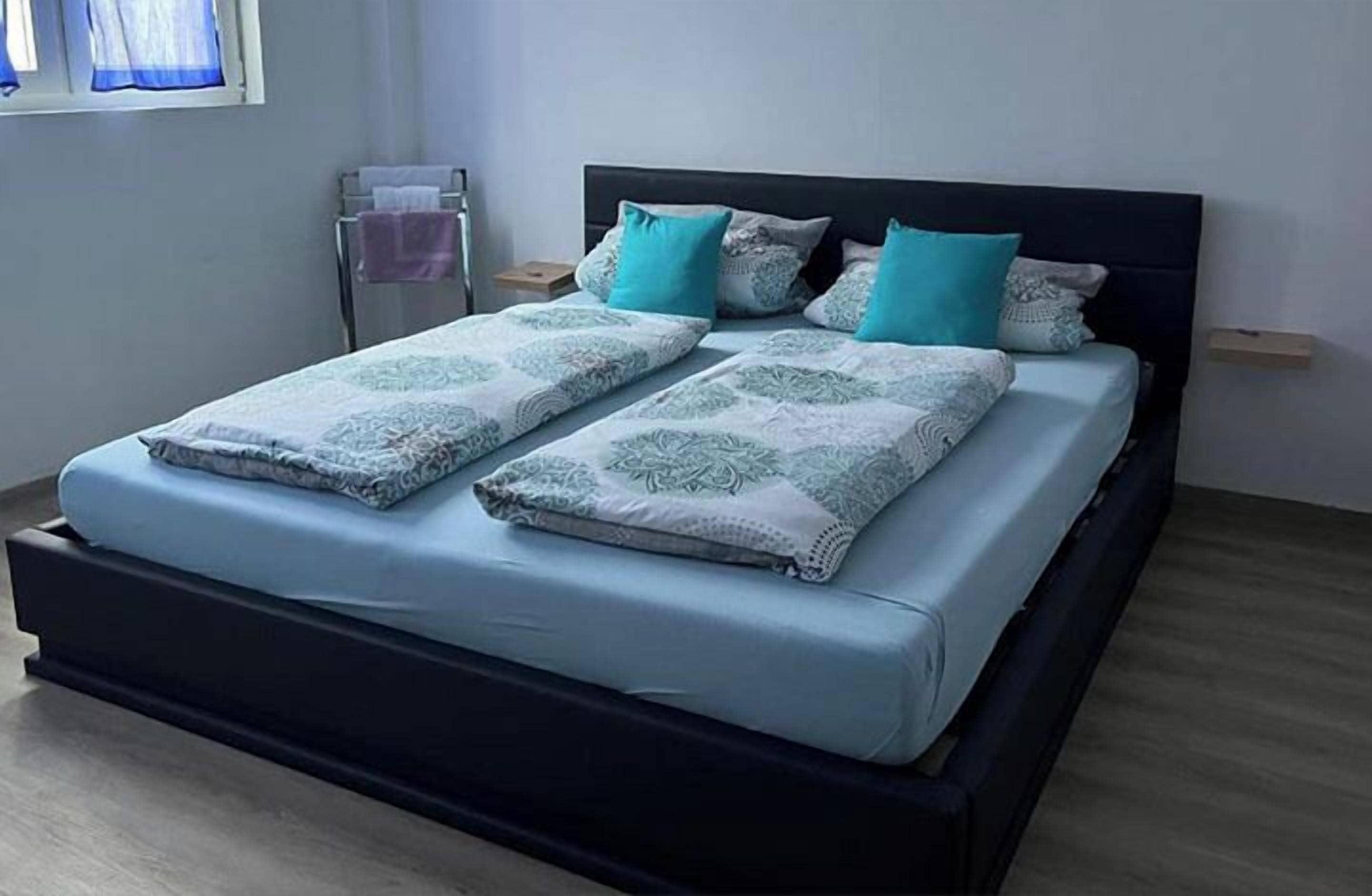 Wifi gratis y ropa de cama 