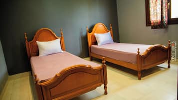 3 makuuhuonetta, silitysrauta/-lauta, Wi-Fi, vuodevaatteet