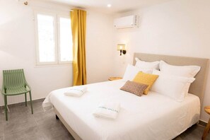 2 chambres, fer et planche à repasser, Wi-Fi gratuit, draps fournis