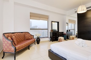 3 habitaciones, tabla de planchar con plancha y wifi gratis 