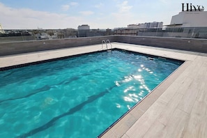 Pool - Renovated Al Warqa Apt W Pool & Fast WiFi (Dubai)