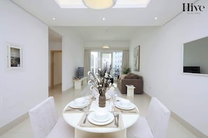 Dining - Renovated Al Warqa Apt W Pool & Fast WiFi (Dubai)