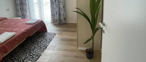 2 chambres, fer et planche Ă repasser, Wi-Fi, draps fournis