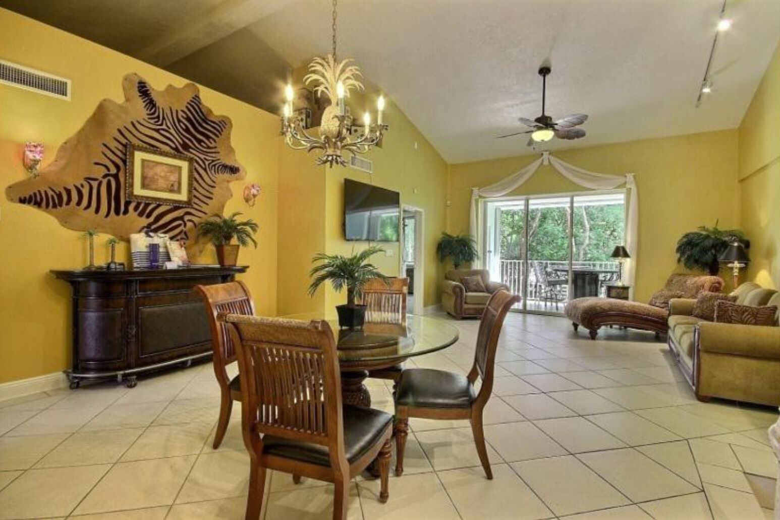 Mariners Club Best Value, Epic Amenities, Boat Slip Available - Key Largo, FL