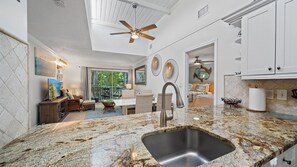 Interior - Beach Castle Resort, 2nd Floor, Updated, Walk to Beach/Bay, Pool (Longboat Key)