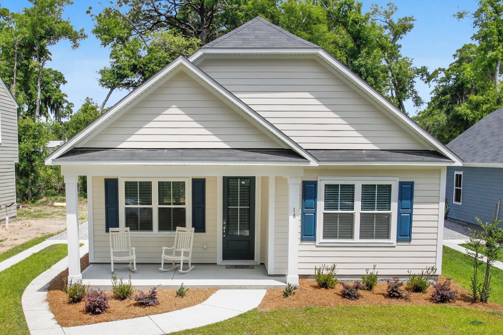 Stylish & Comfy Gem : 5 Star, Pet Friendly,  Location ~ Backyard, Beufort County