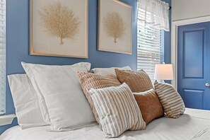 3 chambres, fer et planche à repasser, lit de bébé portatif, Wi-Fi