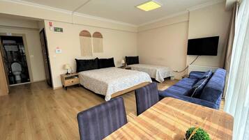 1 bedroom, Egyptian cotton sheets, premium bedding, minibar