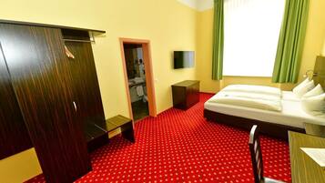 1 Schlafzimmer, Schreibtisch, WLAN, Bettwäsche