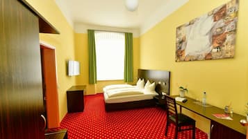 1 Schlafzimmer, Schreibtisch, WLAN, Bettwäsche