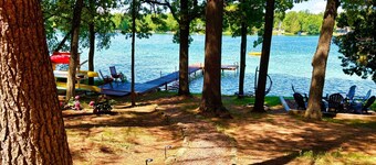 Lakeside Escape, Sandy Shores, Sunset Views, Boat Rental