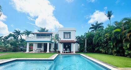Villa Jeff & Jyps, 2 bedrooms, swimming-pool, 2 min from the beach