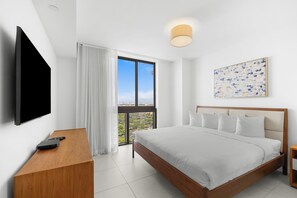 3 bedrooms, internet, bed sheets