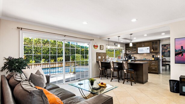 Unclassified image, 1 of 25, button - Fun-Filled Family Vacay Home! 15 min to Disney! (Fullerton)