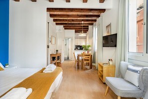1 bedroom, iron/ironing board, free WiFi, bed sheets - BARCELONETA BEACH STUDIO P2 (Barcelona)