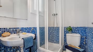 Haartrockner, Handtücher