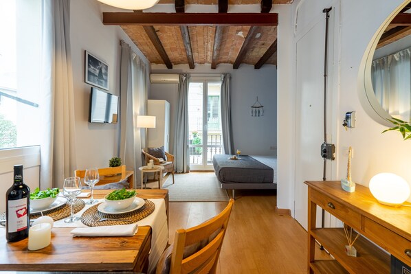 1 bedroom, iron/ironing board, free WiFi, bed sheets - BARCELONETA BEACH STUDIO 22 (Barcelona)