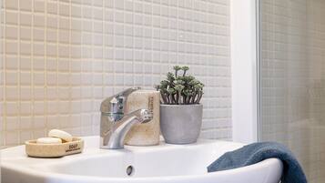 Haartrockner, Handtücher