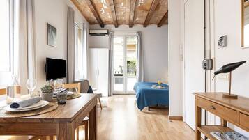 1 Schlafzimmer, Bügeleisen/Bügelbrett, kostenloses WLAN, Bettwäsche