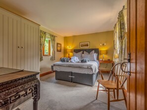 2 soverom, strykejern/-brett, wi-fi (inkludert) og sengetøy