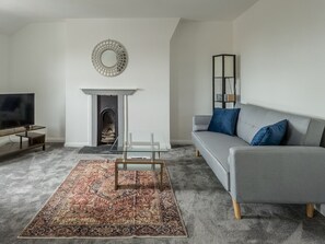 TV - Pass the Keys | Viking Bay Hideaway- Central Broadstairs (Broadstairs)