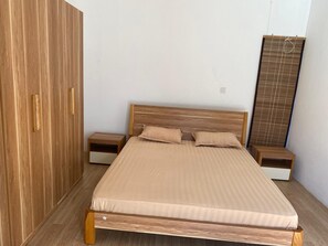 3 Schlafzimmer, Bügeleisen/Bügelbrett, WLAN, Bettwäsche