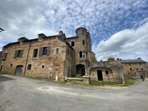 Exterior - New VIMENET( Aveyron) between aubrac and lévézou apartment in small village (Vimenet)