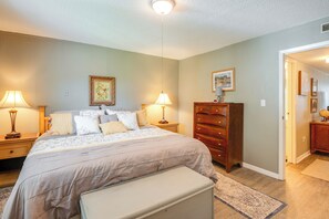 1 bedroom, iron/ironing board, Internet, bed sheets