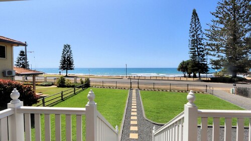 Pandanus House - Esplanade Baragra