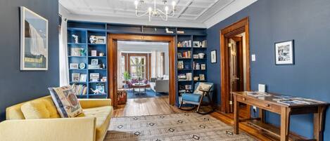 Smart-tv och böcker