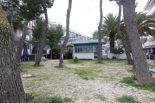 Seaside Apartment - 100 m from the beach with possibility of private parking space