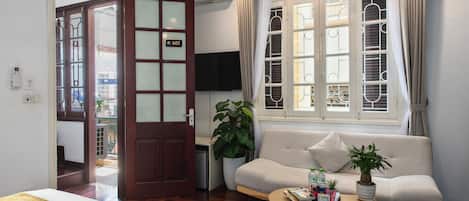 Zimmersafe, individuell dekoriert, individuell eingerichtet