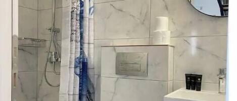 Handdoeken, toiletpapier