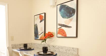 Cowboys Chic Studio: 3 miles to AT&T Stadium