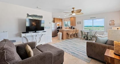 Steps to Flagler Beach! Cozy 1-BR Oceanfront Retreat Dog-Friendly