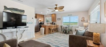 Beachfront, dog-friendly unit in Flagler Beach!